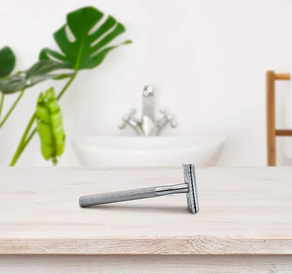 Imported™ Premium Metal Smooth Shaving Unisex Razor [10 Free Blades] 😍